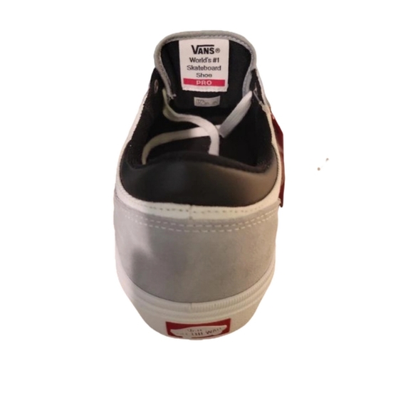 Vans sneakers No original box purchased new off the shelf. I will send in a box - Picture 2 of 3